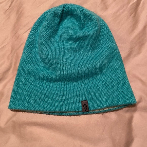 North face two tone reversible beanie - Picture 3 of 3